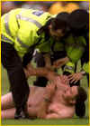 streaker12.jpg (11742 byte)